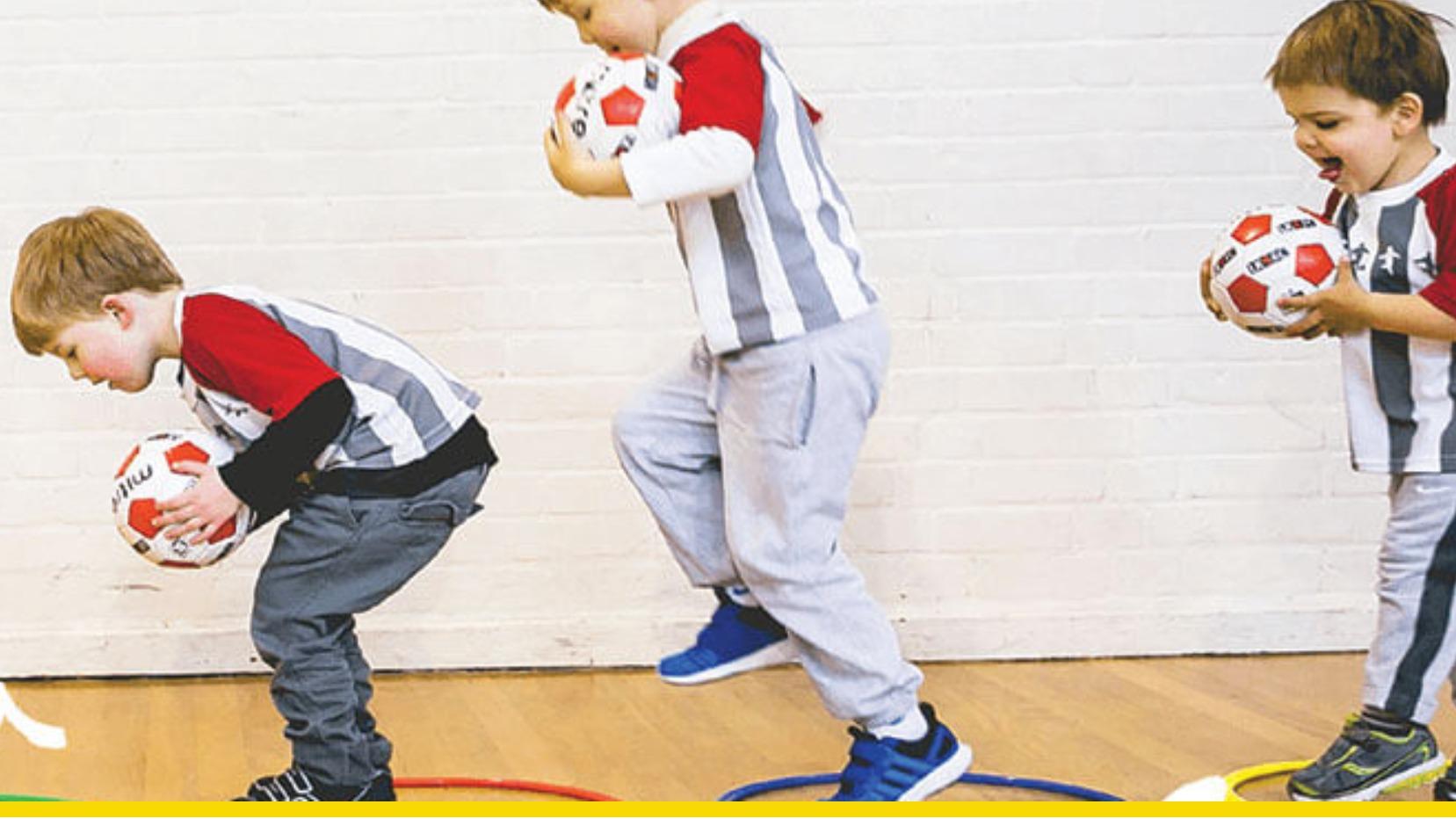 Junior Kickers (Ages 2½ – 3½)